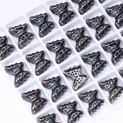 蝶の形状ヘマタイトメッキ高品質の縫製合金チャームインレイドキュービックジルコニア