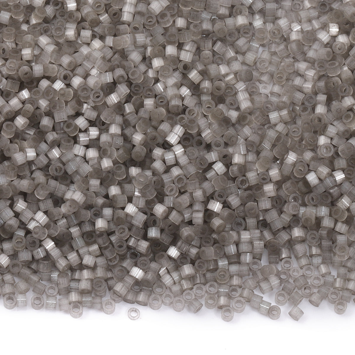 Transparent Silk Satin Cat's Eye Color Hight Quality Glass Cylinder Seed Beads 1.6 MM Size MY4020 WholesaleRhinestone