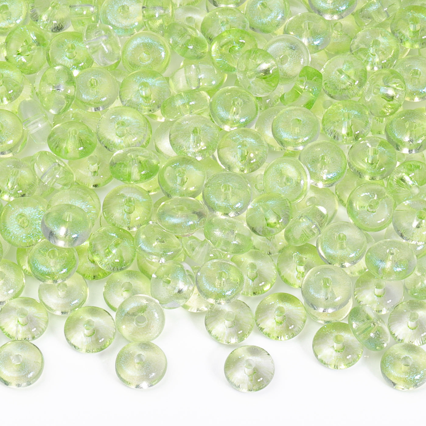Ulike farger gjennomsiktig godteri serie heldig spenne form glassfrøperler