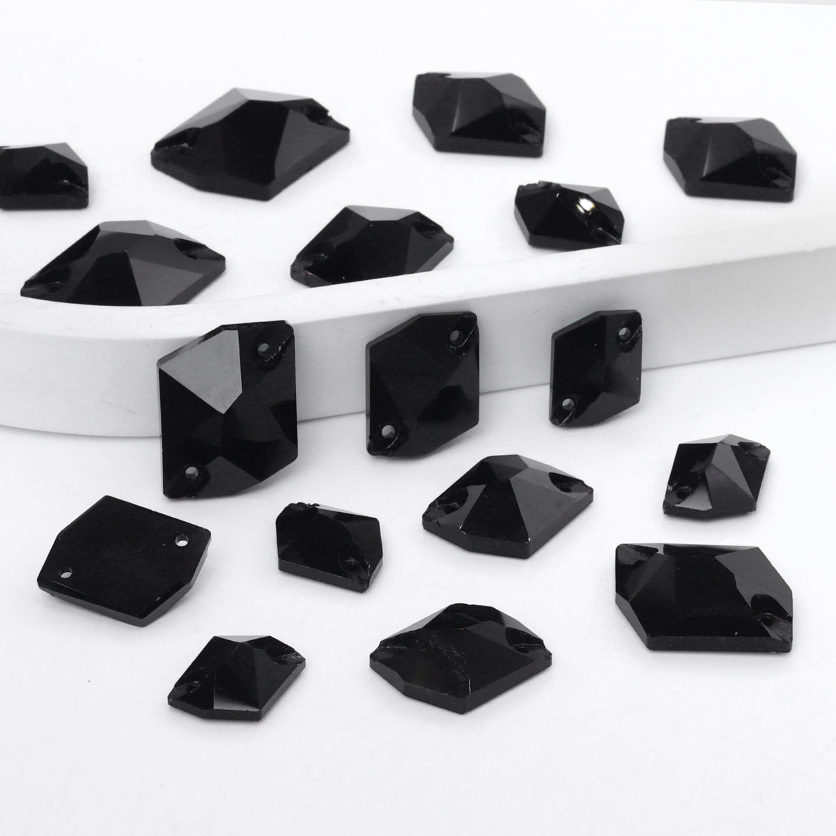 Mixed Sizes Jet Cosmic Shape High Quality Glass Sew-on Rhinestones WholesaleRhinestone メイン画像