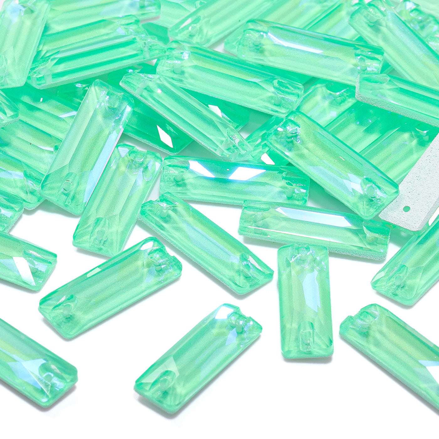 Elektrische Neongrünwrap-Kosmische Baguette-Form hochwertiger Glasnähe-Onsteine