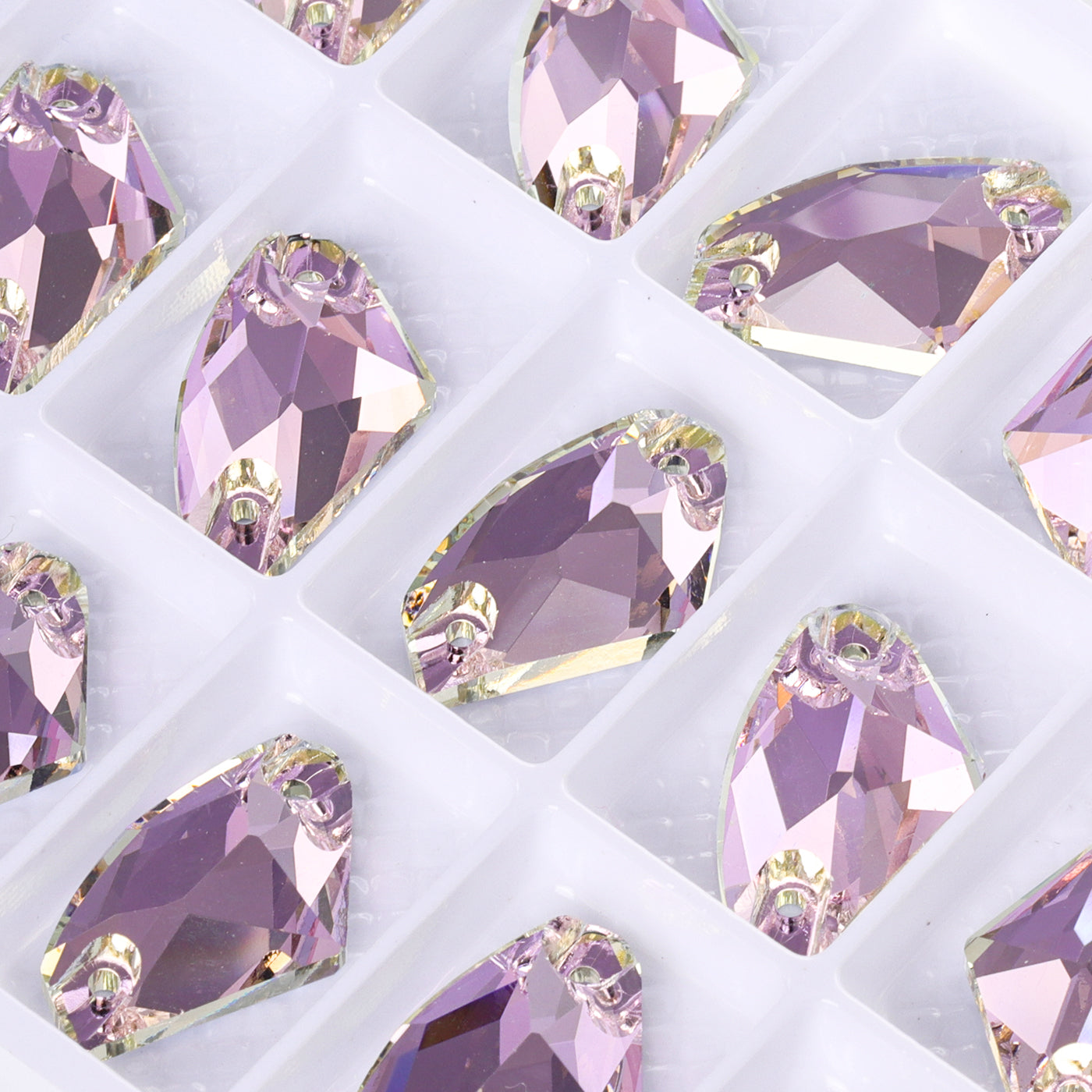 Crystal Sun galaktikus alakú, kiváló minőségű üveg varrott strasszok Másodlagos kép