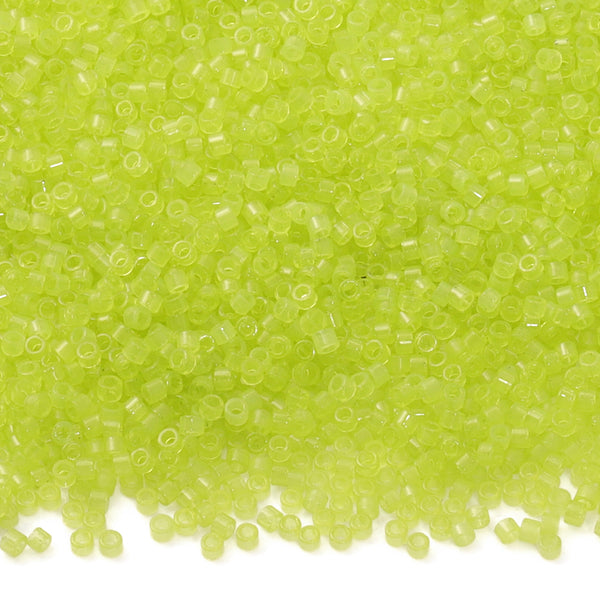 Transparent Chartreuse Color Hight Quality Glass Cylinder Seed Beads 1.6 MM Size BS1022 WholesaleRhinestone