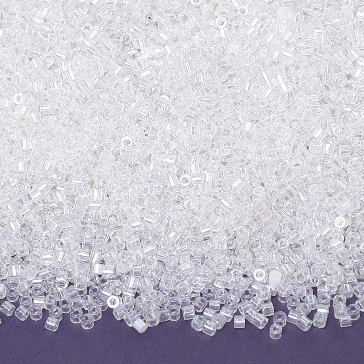 Transparent Luster Color Hight Quality Glass Cylinder Seed Beads 1.6 MM Size BS1002 WholesaleRhinestone メイン画像