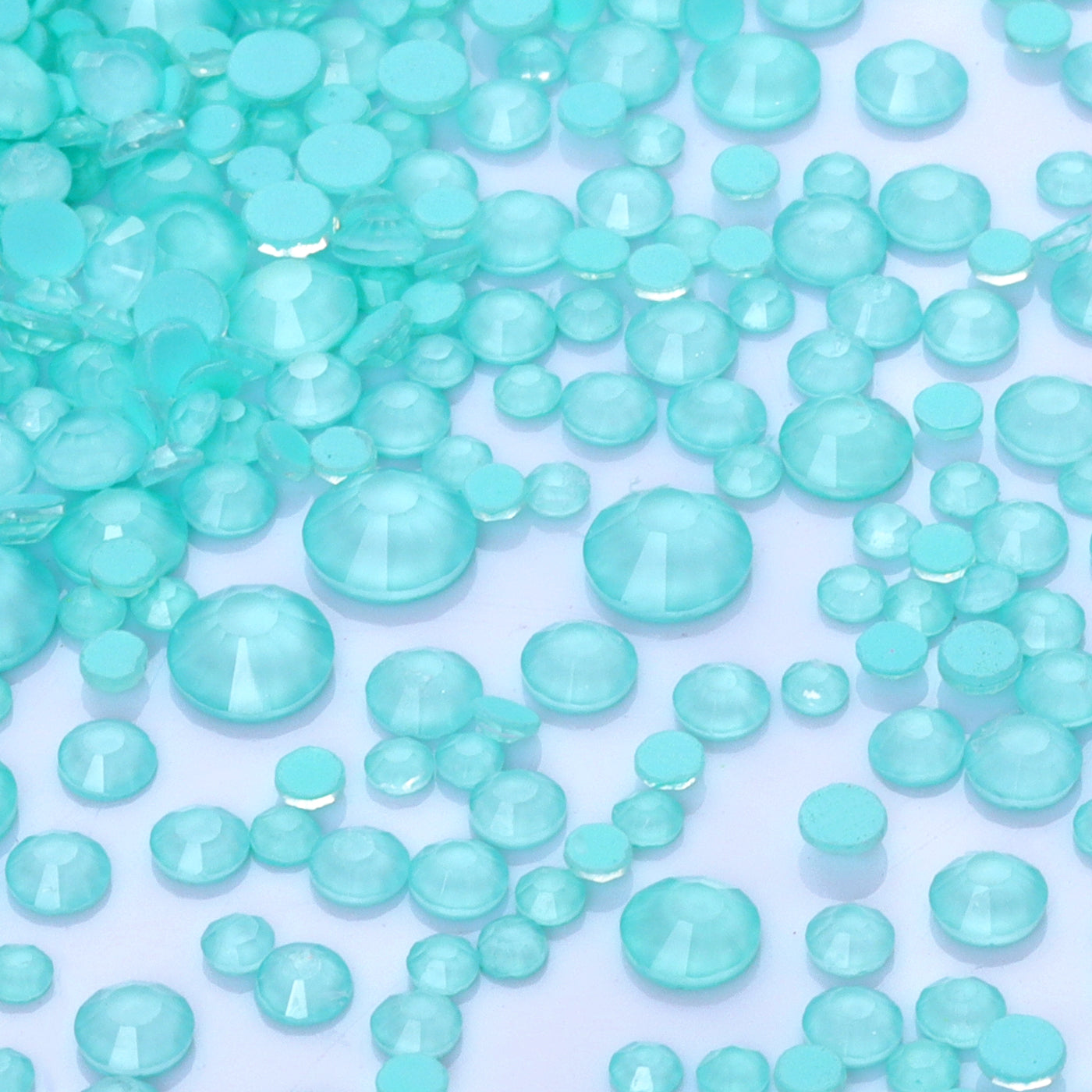 Mixed Sizes Neon Turquoise Glass Flat Back Rhinestones For Nail Art WholesaleRhinestone メイン画像