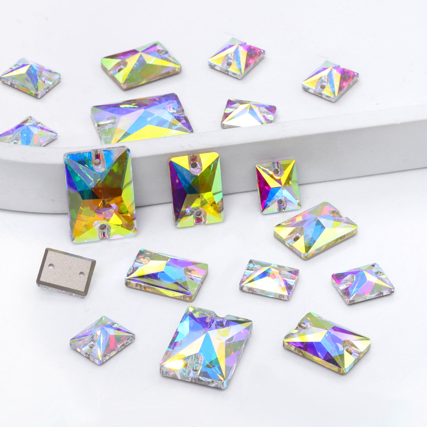 Mixed Sizes Crystal AB Rectangle Shape High Quality Glass Sew-on Rhinestones WholesaleRhinestone Imagen principal del producto
