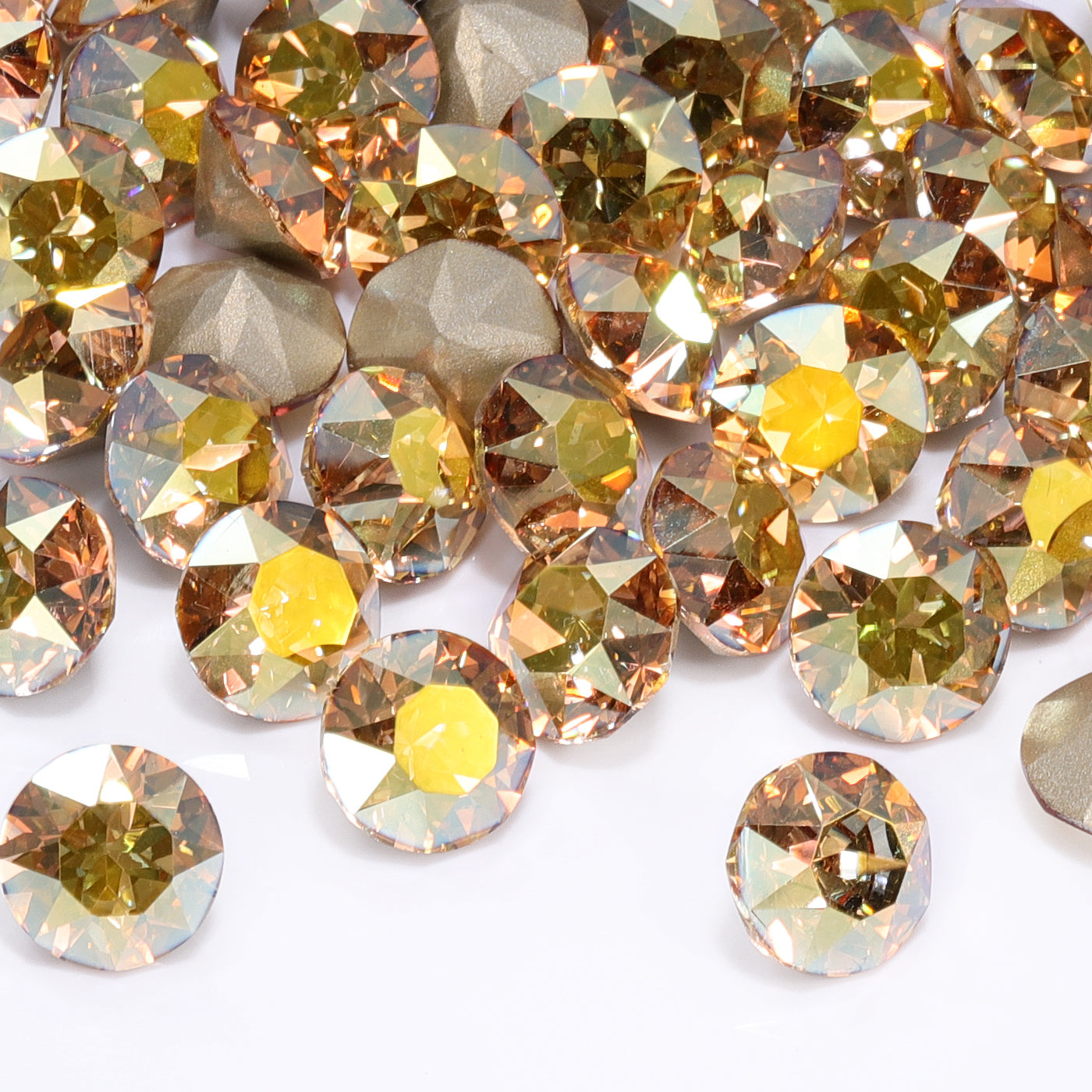 Metallisk solskinn xirius chaton form glass av høy kvalitet spiss tilbake fancy rhinestones Secondary image