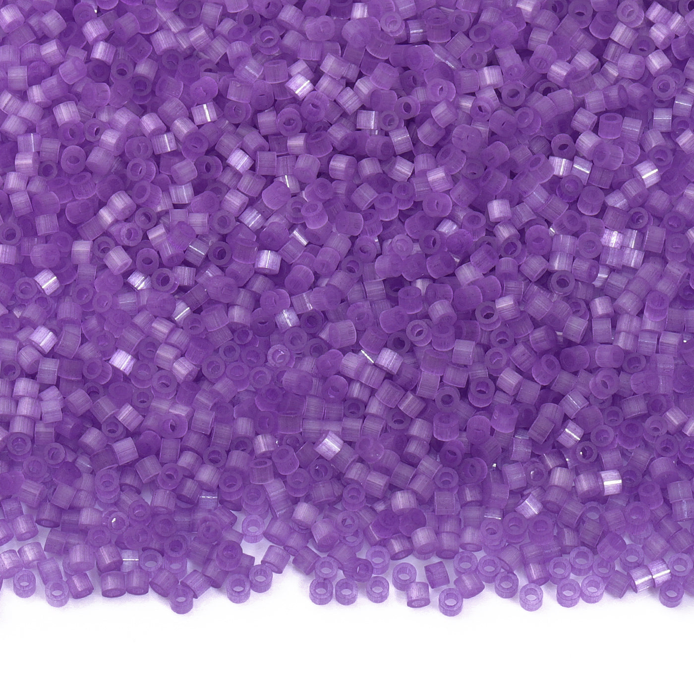 Transparent Violet Silk Satin Cat's Eye Color Hight Quality Glass Cylinder Seed Beads 1.6 MM Size MY4011 WholesaleRhinestone Main image