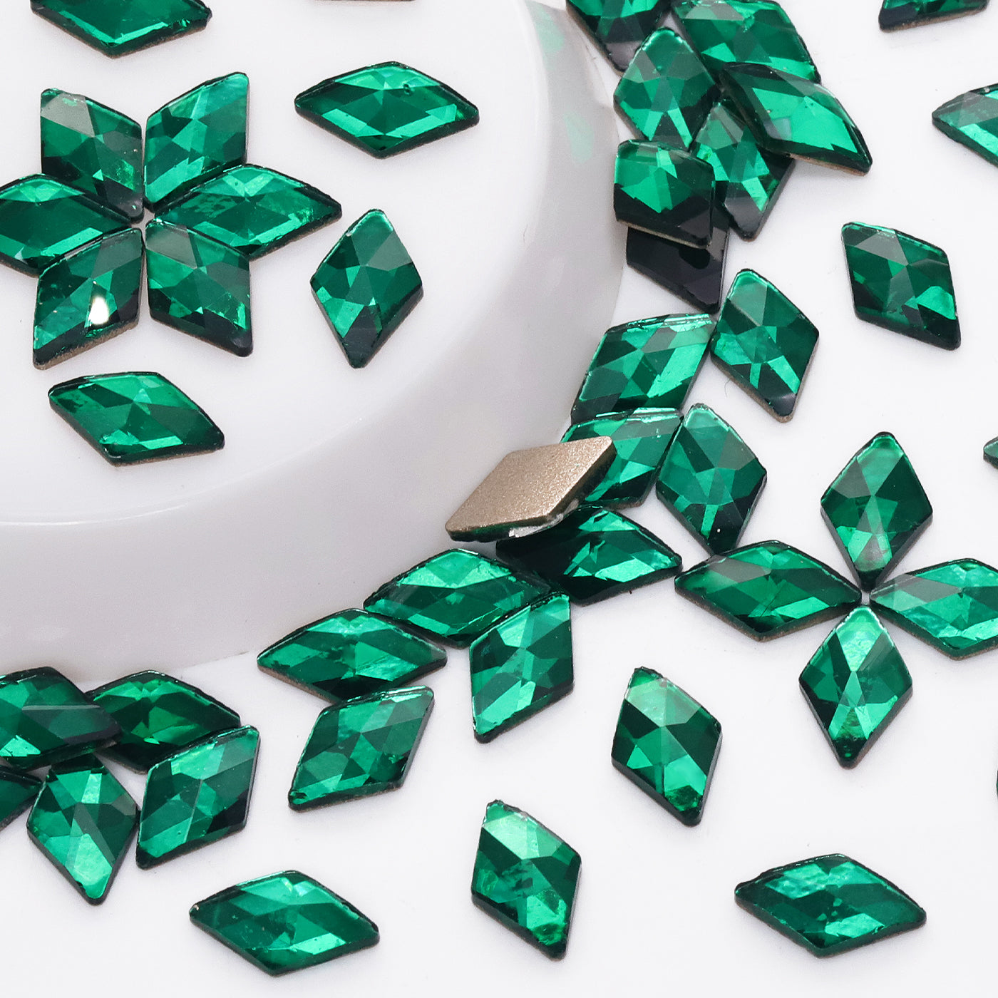 Rhombus Shape Dark Green Flat Back Fancy Rhinestones Secondary image