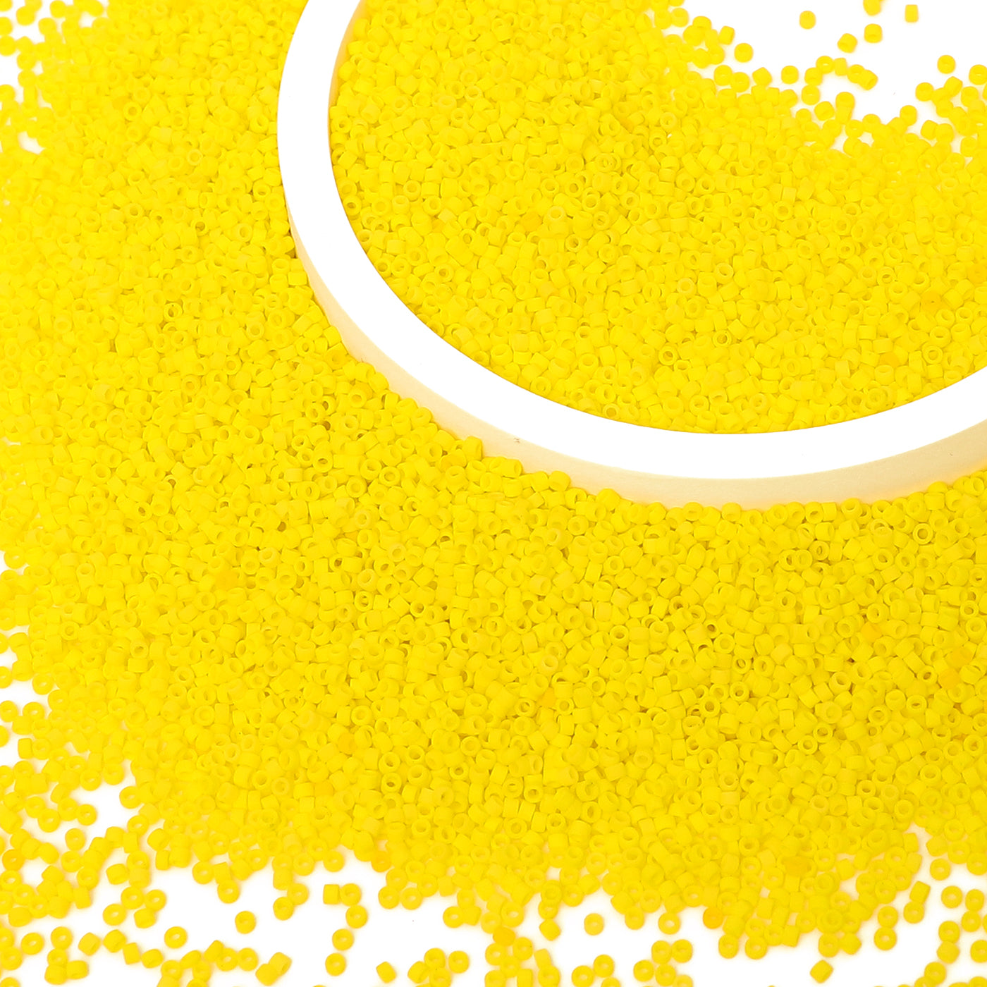 Opaque Frost Bright Yellow Color Hight Quality Glass Cylinder Seed Beads 1.6 MM Size BS1007