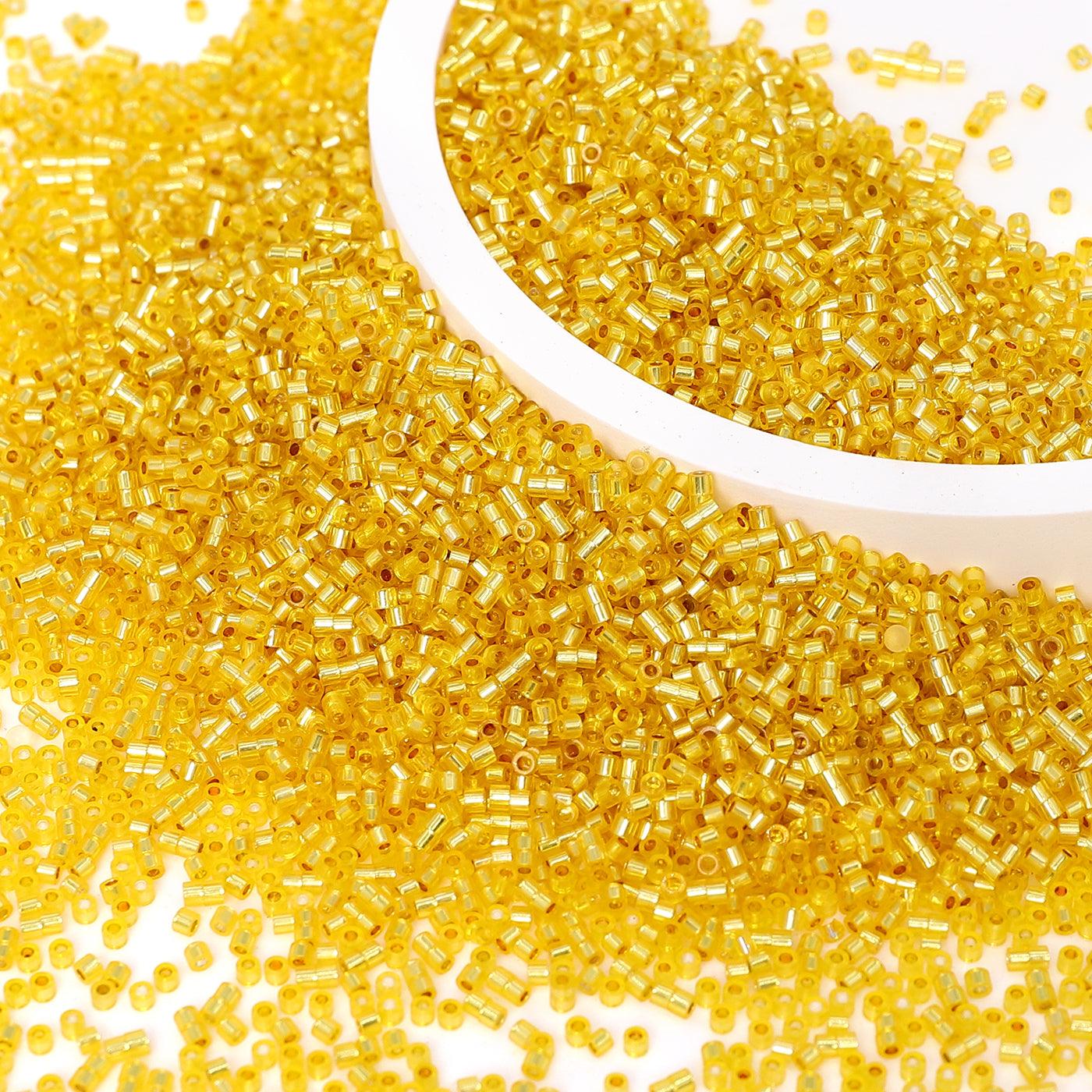 Transparent Silver-lined Bright Yellow Color Hight Quality Glass Cylinder Seed Beads 1.6 MM Size GY2005 Secondary image