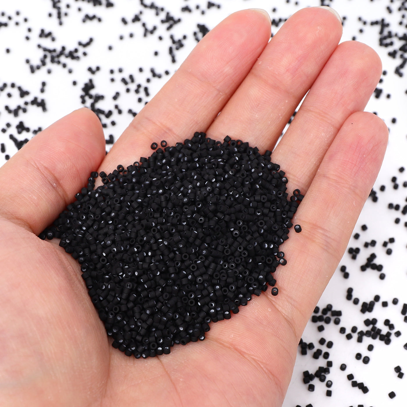 Opaque Frost Black Color Hight Quality Glass Cylinder Seed Beads 1.6 MM Size BS1015