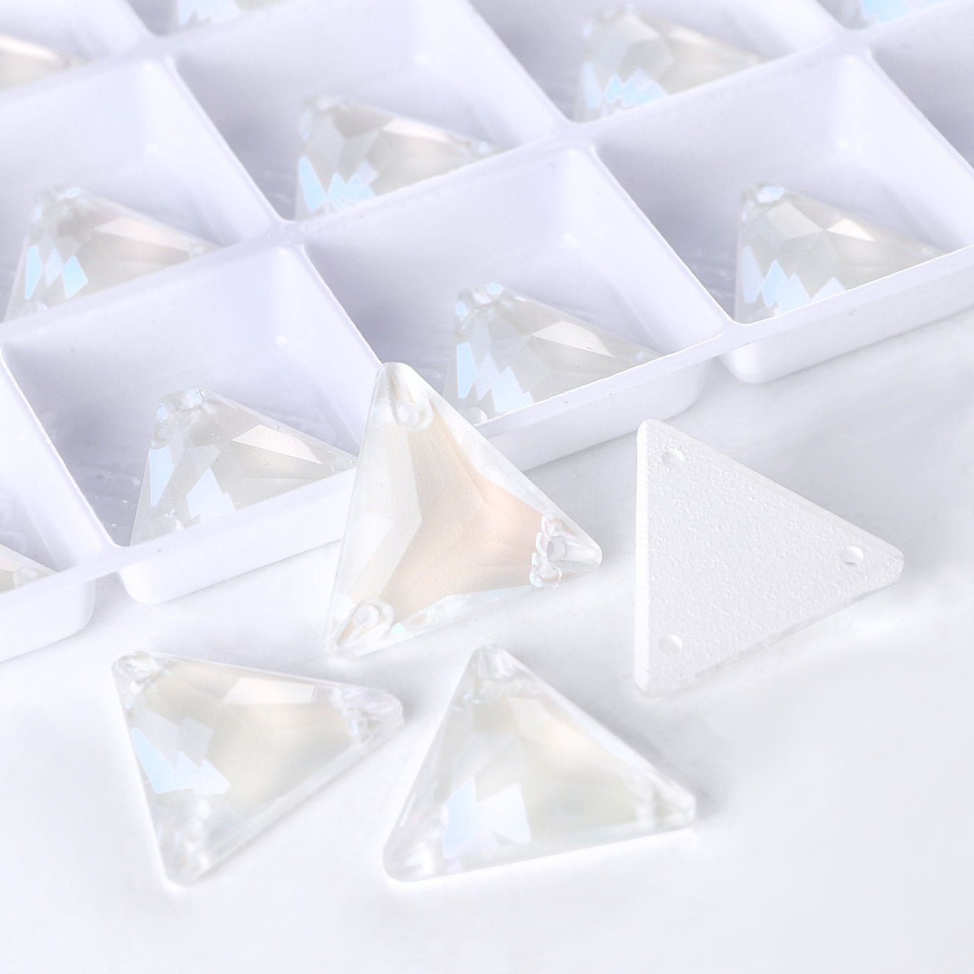 Electric Neon White Triangle Shape High Quality Glass Sew-on Rhinestones