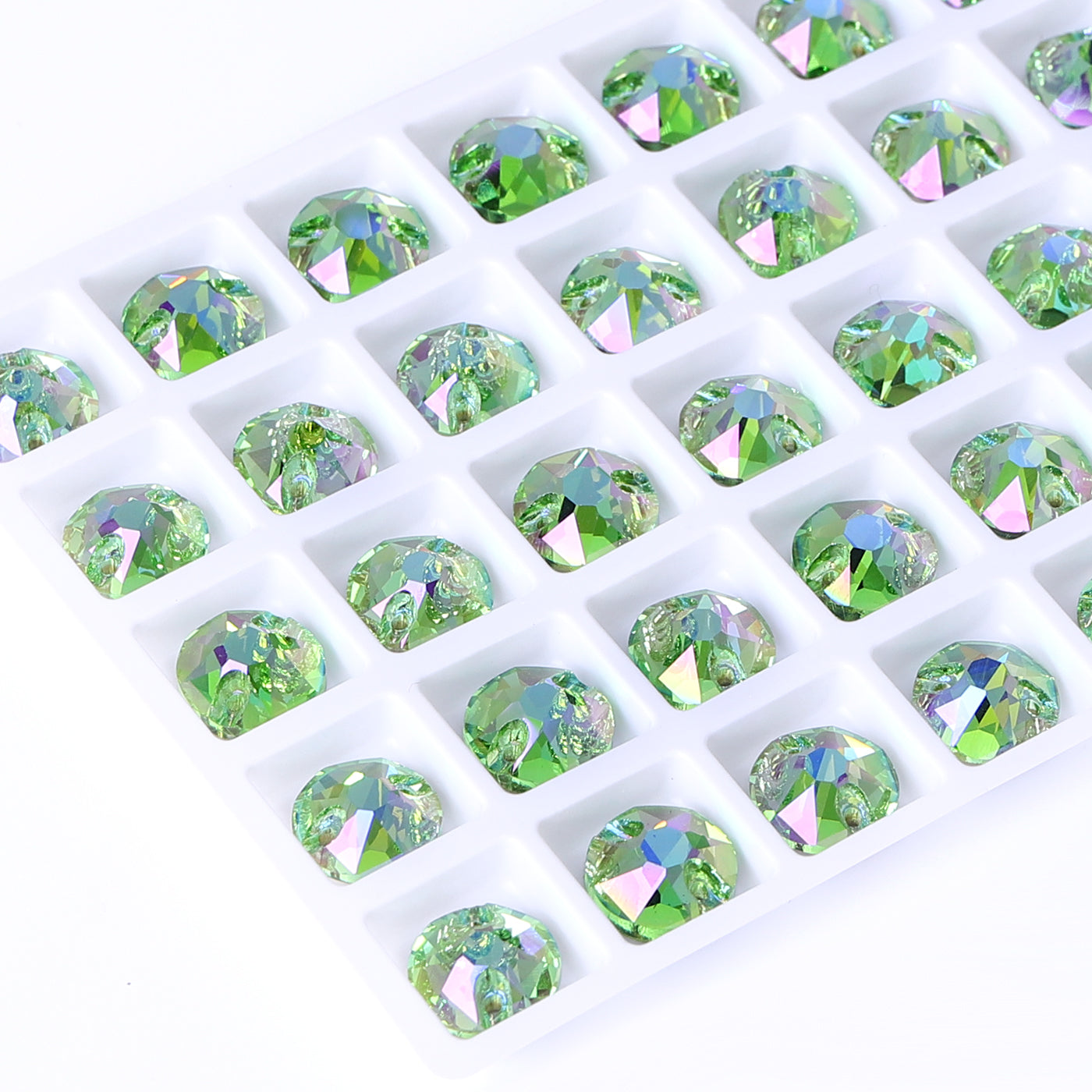 Peridot Shimmer XIRIUS Round Shape High Quality Glass Sew-on Rhinestones WholesaleRhinestone