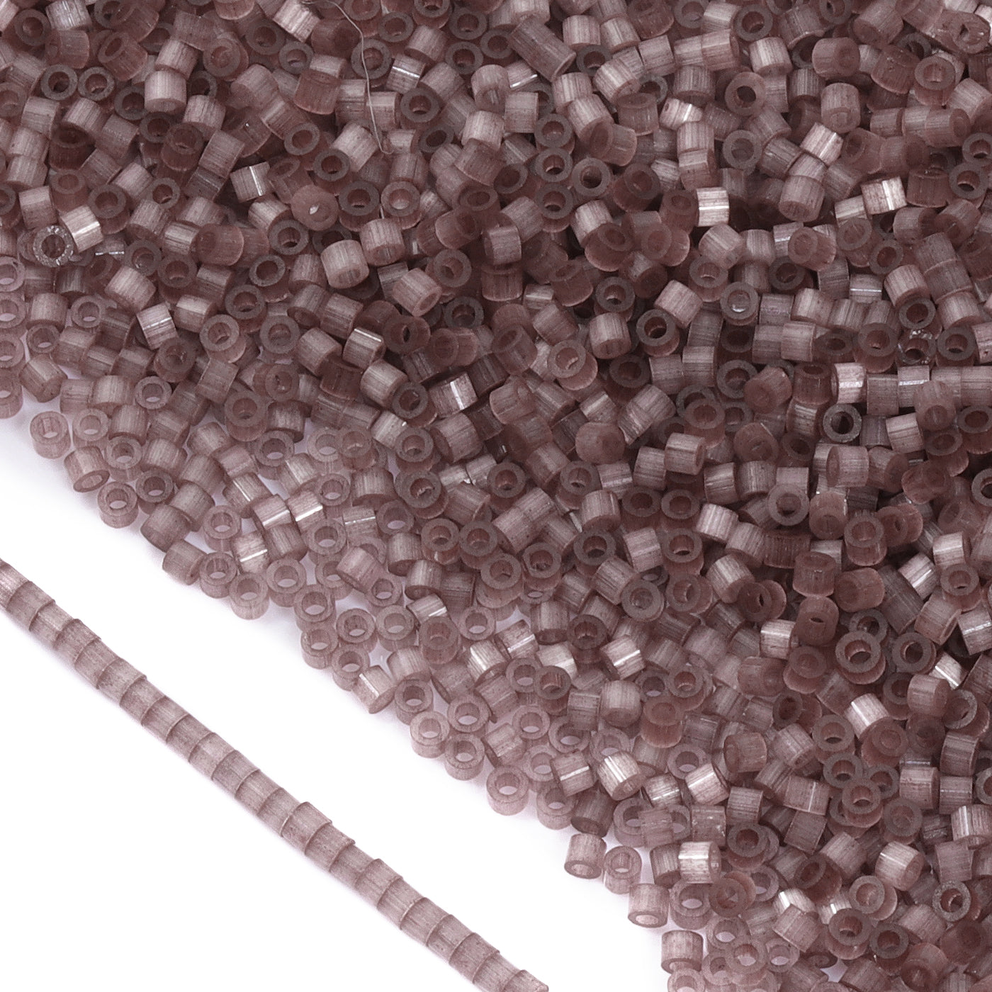 Transparent Silk Satin Cat's Eye Color Hight Quality Glass Cylinder Seed Beads 1.6 MM Size MY4024 WholesaleRhinestone