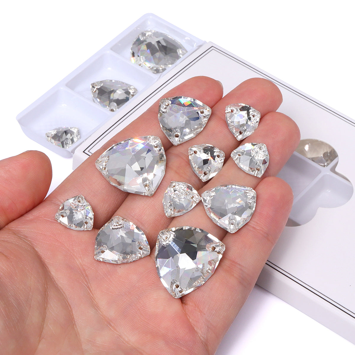 Mixed Sizes Crystal Trilliant Shape High Quality Glass Sew-on Rhinestones