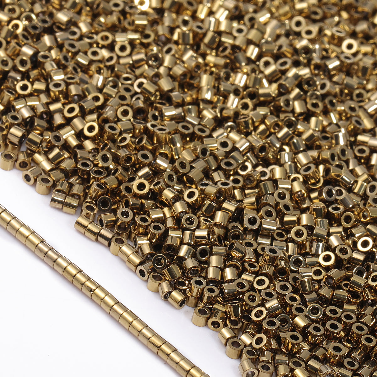 Metallic Bright Gold Luster Color Hight Quality Glass Cylinder Seed Beads 1.6 MM Size JS3005 WholesaleRhinestone