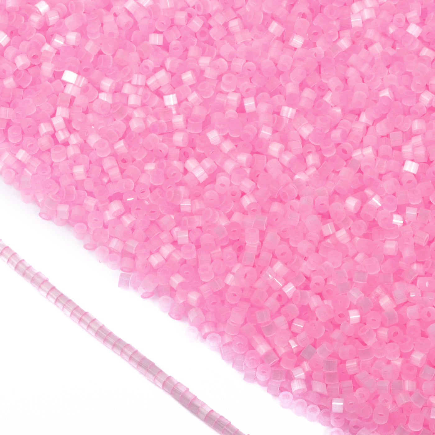 Transparent Pink Silk Satin Cat's Eye Color Hight Quality Glass Cylinder Seed Beads 1.6 MM Size MY4013 WholesaleRhinestone