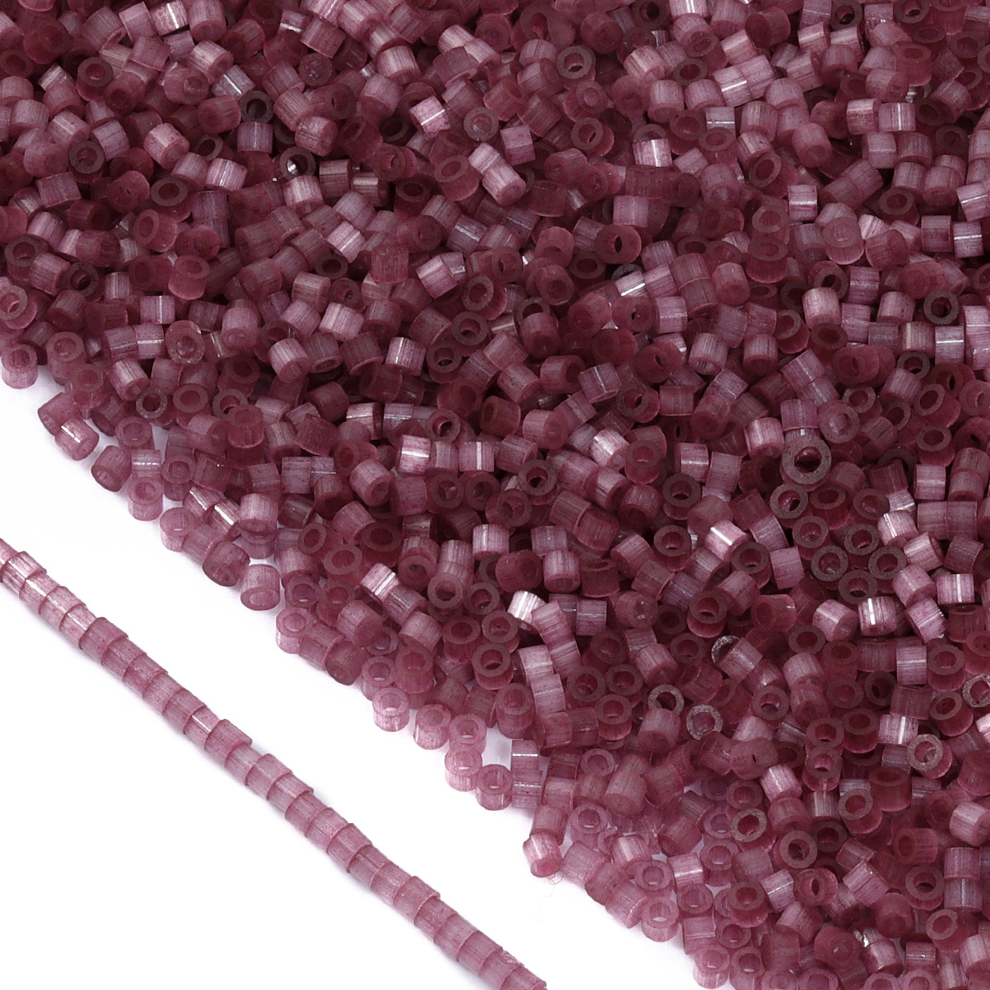 Transparent Lilac Silk Satin Cat's Eye Color Hight Quality Glass Cylinder Seed Beads 1.6 MM Size MY4009 WholesaleRhinestone