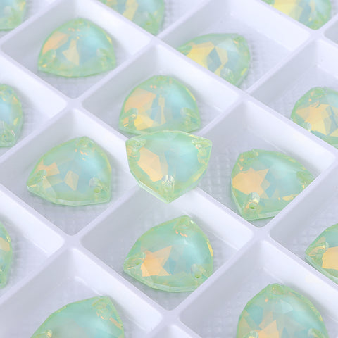 Light Azore AM Trilliant Shape High Quality Glass Sew-on Rhinestones