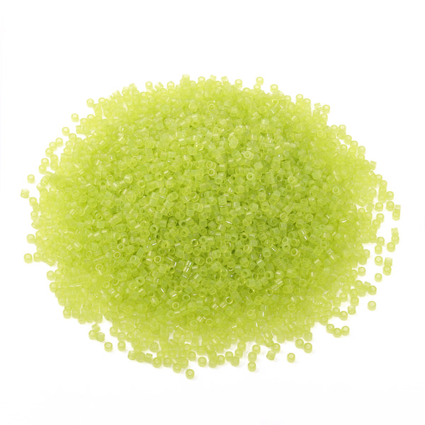 Transparent Chartreuse Color Hight Quality Glass Cylinder Seed Beads 1.6 MM Size BS1022 WholesaleRhinestone