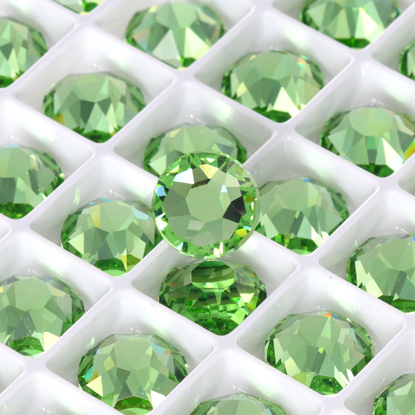 Peridot XIRIUS Round Shape High Quality Glass Beveled Flat Back Rhinestones WholesaleRhinestone
