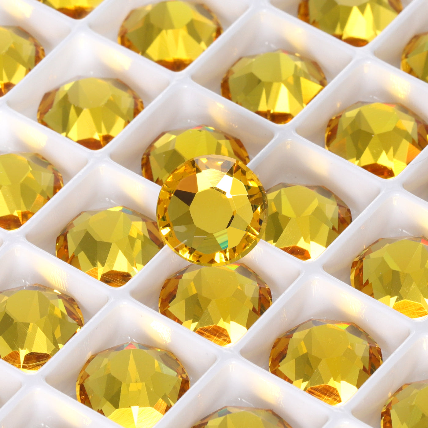 Light Topaz XIRIUS Round Shape High Quality Glass Beveled Flat Back Rhinestones WholesaleRhinestone