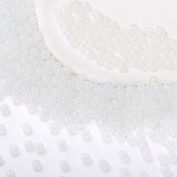 BSB002 4.5 MM Round Shape Glass Seed Beads for Bracelets and Jewelry Making WholesaleRhinestone