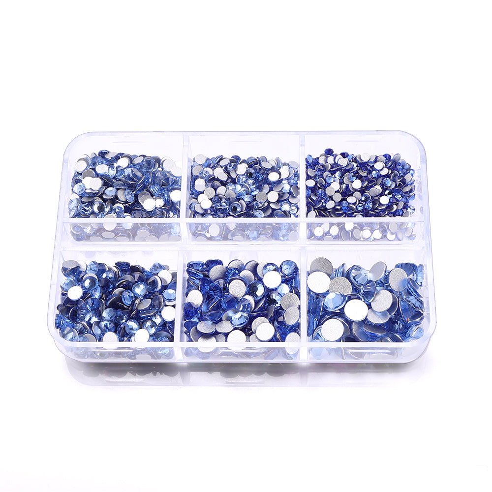 Tamaños mixtos 6 cuadros de cuadrícula Rhinestones de espalda plana de vidrio azul claro para el arte de la uña Imagen secundaria del producto