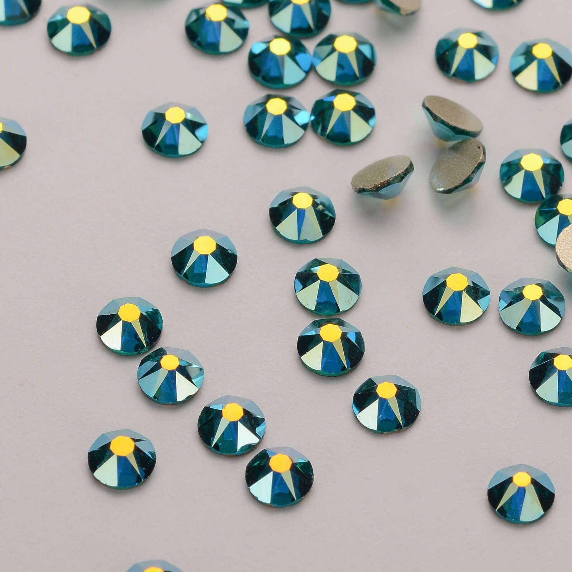 Blue Zircon AB Glass Flat Back Glue-on Rhinestones 16 Cut Facets In Bulk WholesaleRhinestone