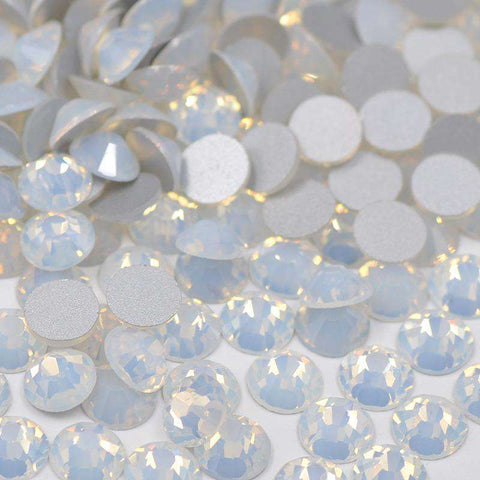 White Opal Glass FlatBack Rhinestones Silver Back WholesaleRhinestone Imagem principal do produto