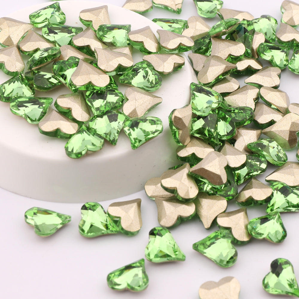 Doce formato de coração peridoto vidro apontado para trás strass chiques Imagem secundária do produto