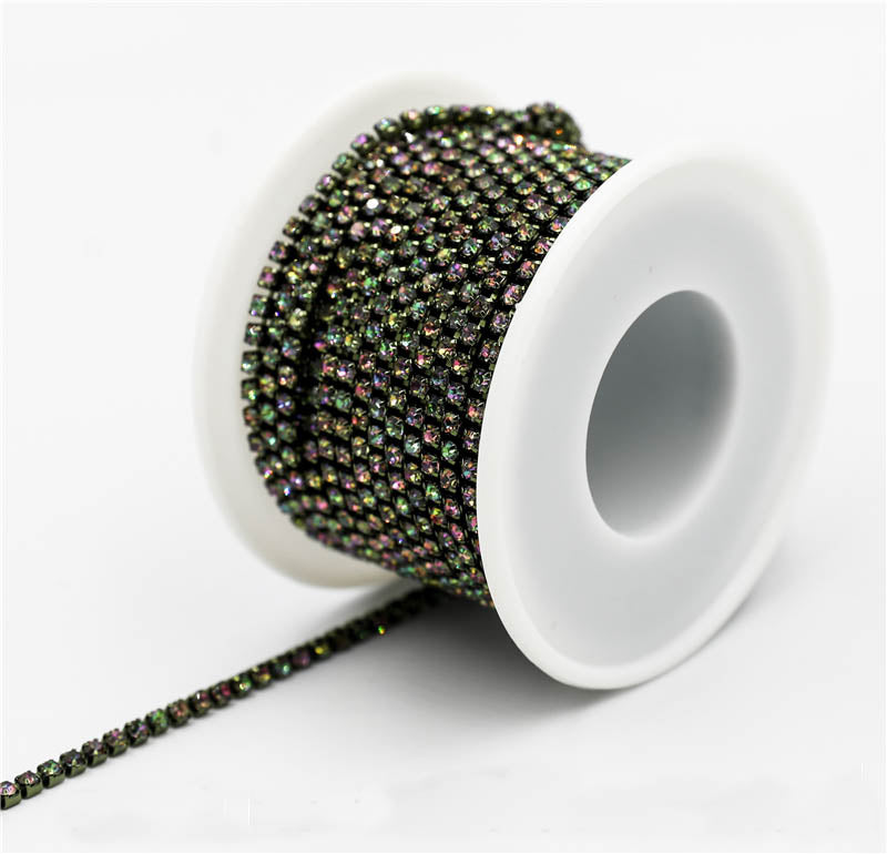 Rainbow Glass Rhinestones Close Cup Chain - 1 Row Rainbow Base WholesaleRhinestone Immagine principale del prodotto