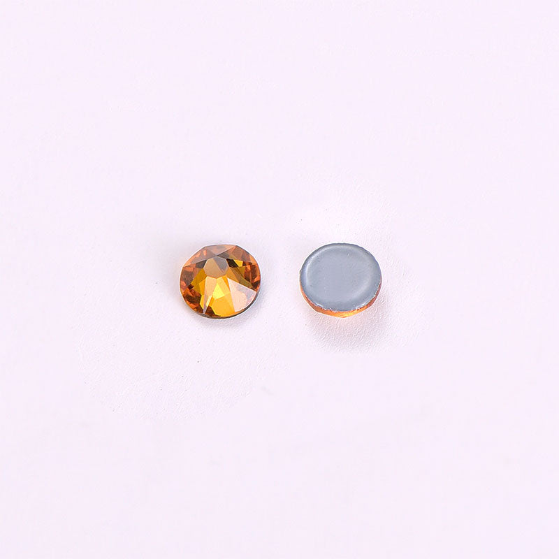 Topaz Glass Hotfix Rhinestones 16 kuttede fasetter i bulk Secondary image