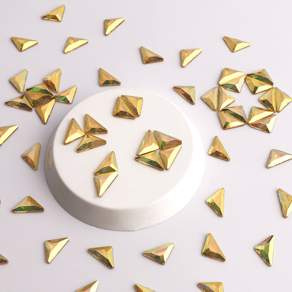 Triangle Shape Metal Sunlight Glass Flat Back Fancy Rhinestones WholesaleRhinestone Pääkuva