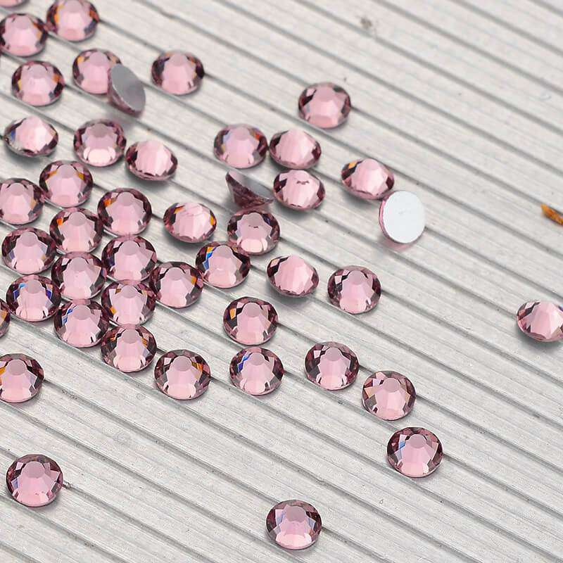 Light Amethyst Glass FlatBack Rhinestones Silver Back WholesaleRhinestone